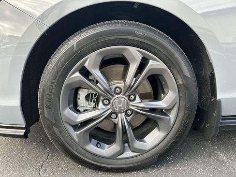 Certified 2025 Honda Accord EX-L image 10