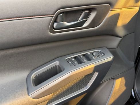 New 2026 Nissan Pathfinder Rock Creek image 21