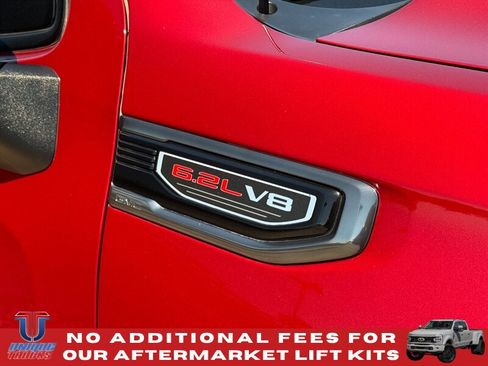 Used 2024 GMC Sierra 1500 AT4 w/ Technology Package AWD/4WD image 7