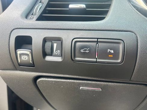Used 2014 Chevrolet Impala LT w/ Convenience Package FWD image 13