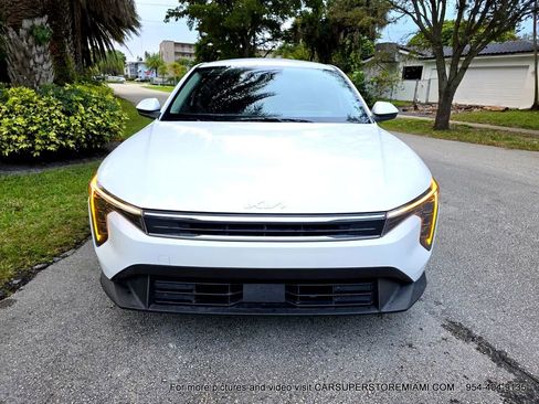 Used 2025 Kia K4 image 11