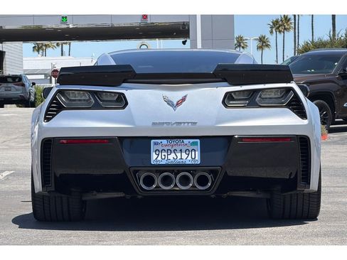 Used 2016 Chevrolet Corvette Z06 w/ 3LZ Preferred Equipment Group RWD image 5
