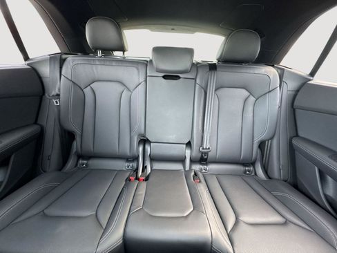 Certified 2025 Audi Q8 Prestige w/ Prestige Package image 22