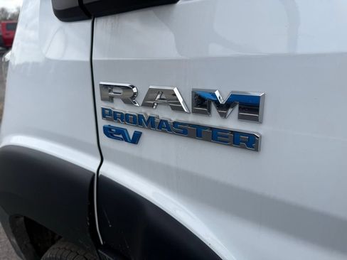 Used 2024 RAM ProMaster 3500 w/ Delivery Van Package FWD image 11