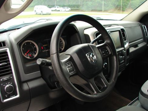 Used 2017 RAM 2500 SLT image 8