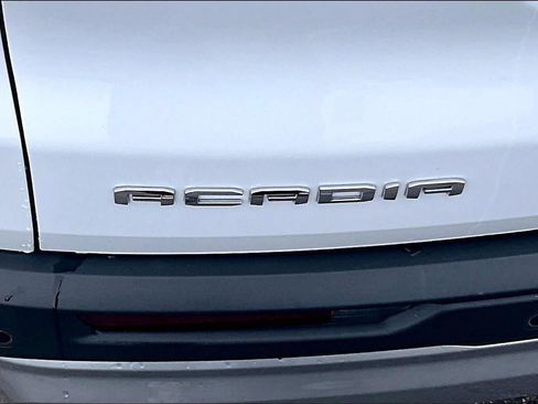 Used 2025 GMC Acadia Elevation FWD image 32