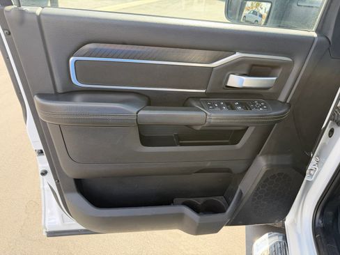 Used 2025 RAM 2500 Big Horn AWD/4WD image 18