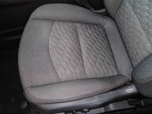 Used 2020 Chevrolet Equinox LT image 25