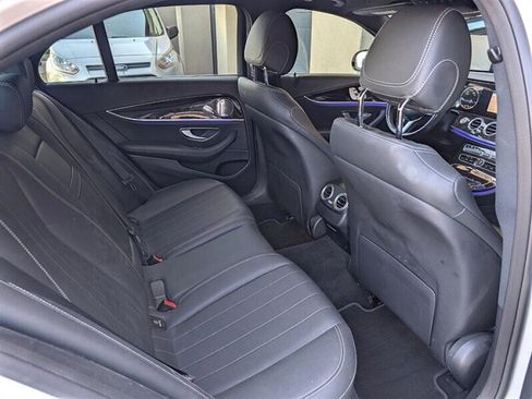 Used 2020 Mercedes-Benz E 350 4MATIC Sedan w/ Premium Package image 27