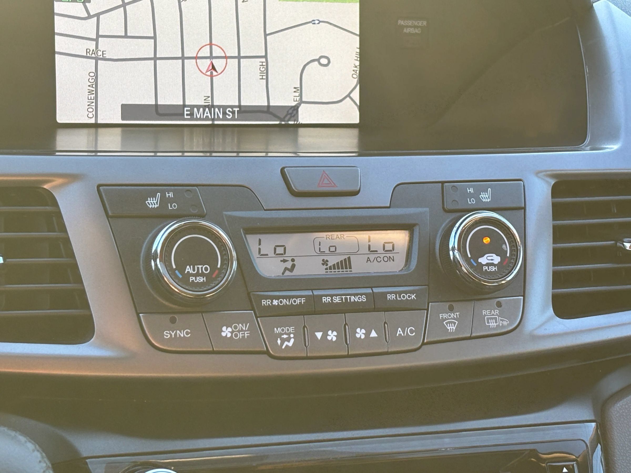 Used 2015 Honda Odyssey Touring Elite image 22