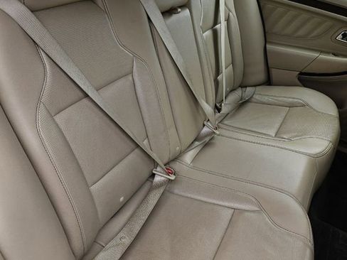 Used 2013 Ford Taurus Limited image 18
