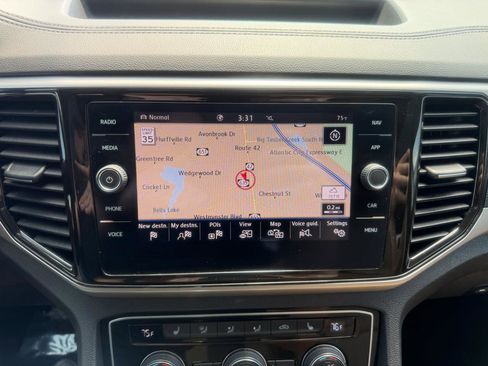 Used 2020 Volkswagen Atlas Cross Sport SEL AWD/4WD image 20