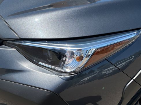 Certified 2024 Subaru Crosstrek 2.0i Premium AWD/4WD image 9
