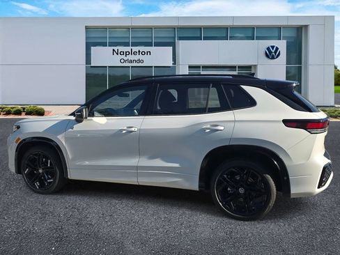 New 2026 Volkswagen Tiguan SE R-Line image 6