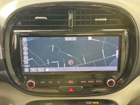 Used 2021 Kia Soul EX image 12
