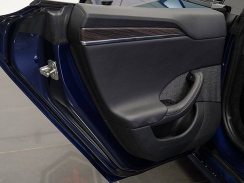 Used 2022 Tesla Model S image 49