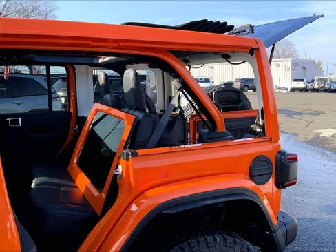 Certified 2025 Jeep Wrangler Unlimited Rubicon image 34