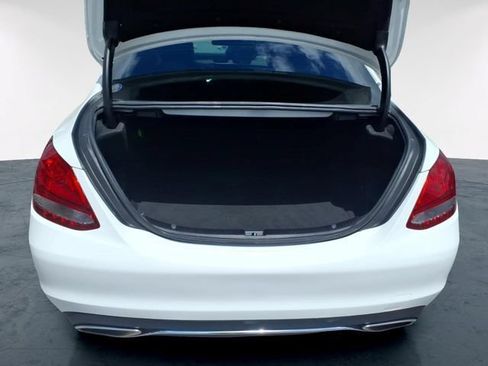 Used 2018 Mercedes-Benz C 300 Sedan image 8