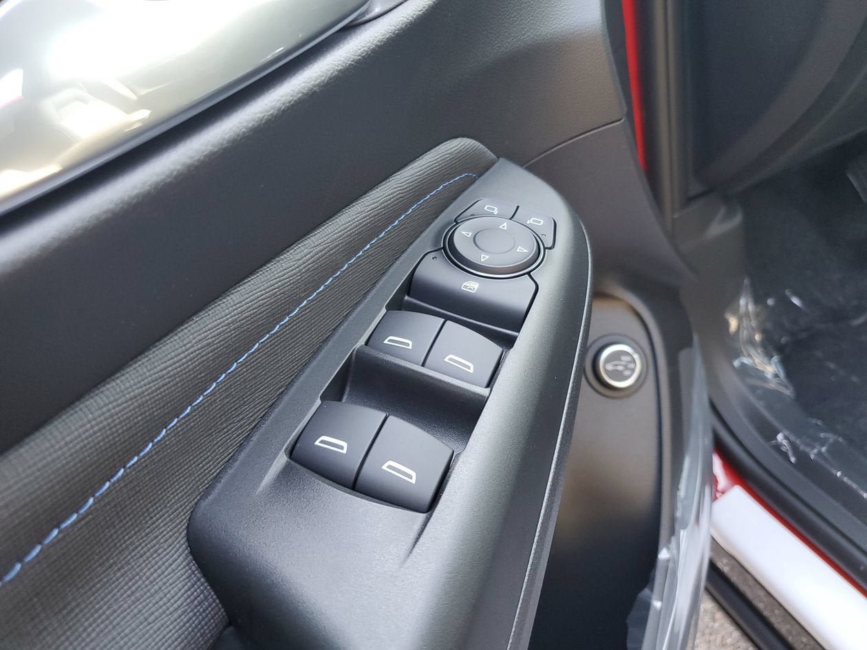 New 2026 Buick Envista Sport Touring w/ Convenience II Package FWD image 17
