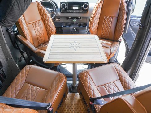 Used 2022 Mercedes-Benz Sprinter 2500 image 62