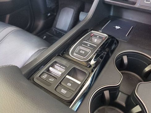 Used 2023 Honda Pilot EX-L image 23