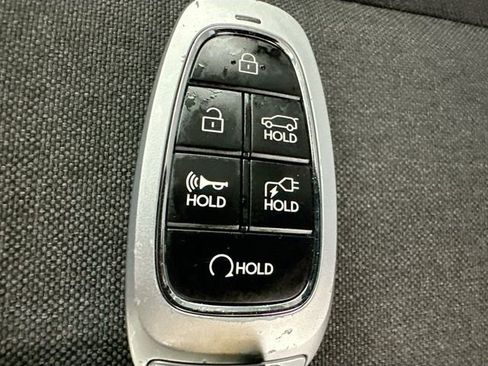 Used 2024 Hyundai Ioniq 5 SEL AWD/4WD image 17