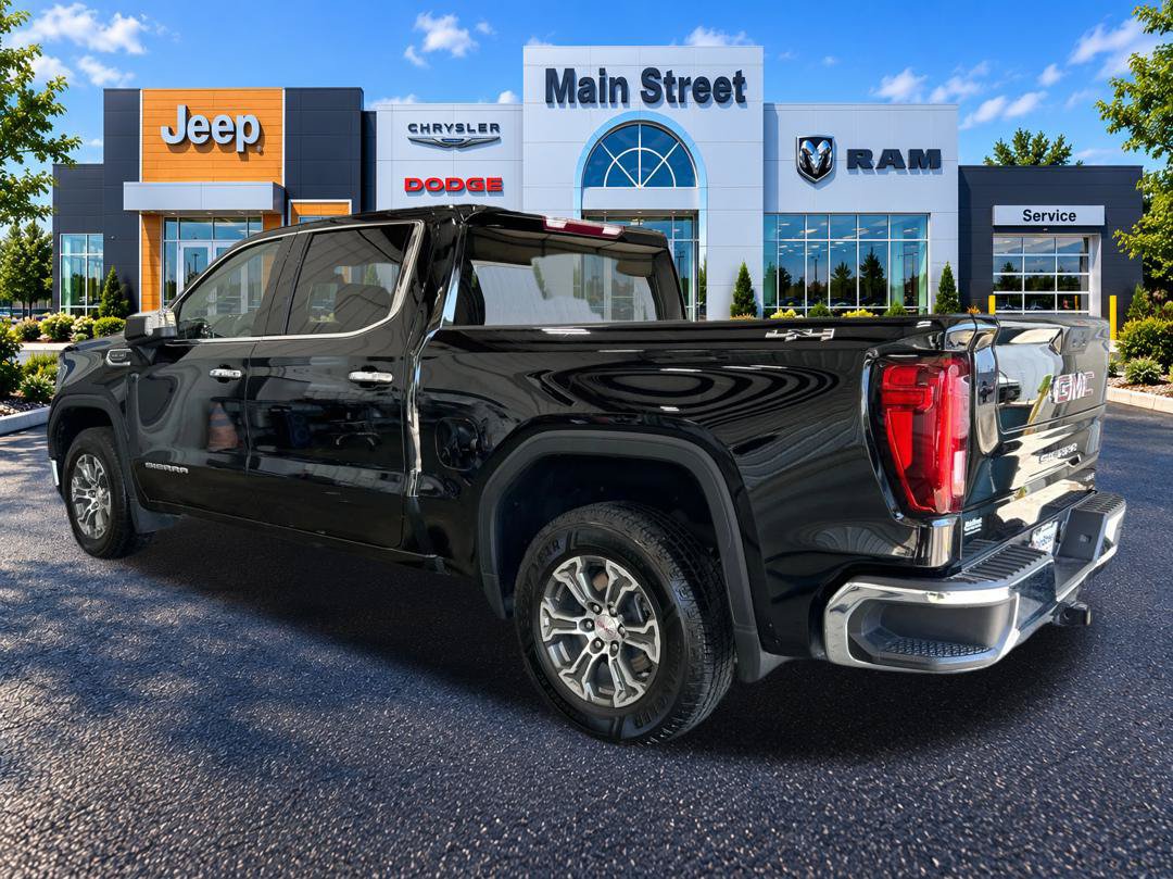 Used 2025 GMC Sierra 1500 SLT AWD/4WD image 3