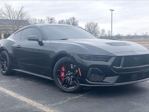 Used 2025 Ford Mustang GT Premium image 1