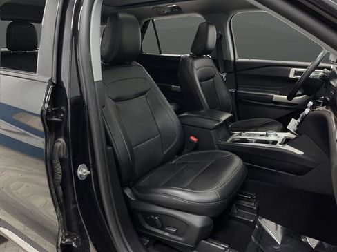 Used 2023 Ford Explorer Limited image 31