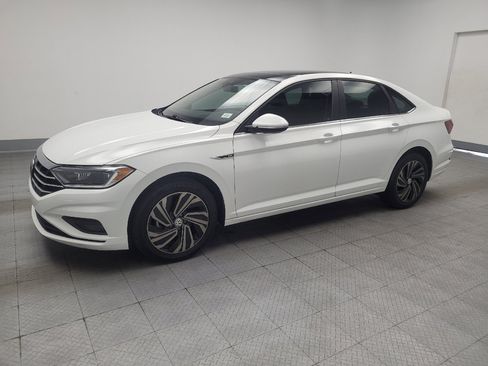 Used 2019 Volkswagen Jetta SEL Premium FWD image 2