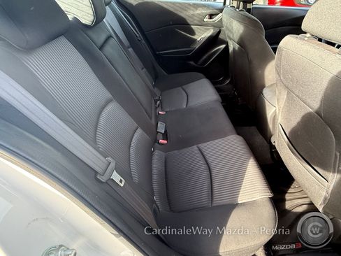 Used 2016 MAZDA MAZDA3 i Touring image 16
