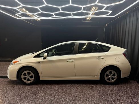 Used 2012 Toyota Prius Four FWD image 4