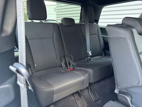 Used 2021 Ford Expedition XLT image 38