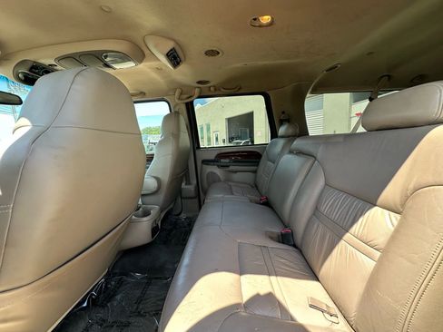 Used 2000 Ford Excursion Limited image 9