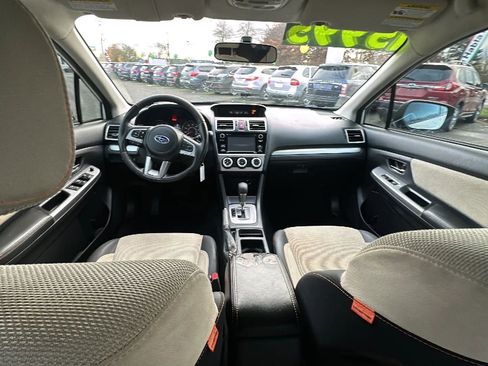 Used 2017 Subaru Crosstrek 2.0i Premium image 11