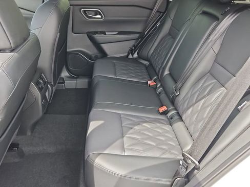 New 2026 Nissan Rogue Platinum AWD/4WD image 7