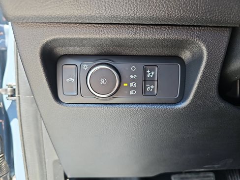 Used 2025 Ford Ranger Lariat w/ FX4 Off-Road Package image 28