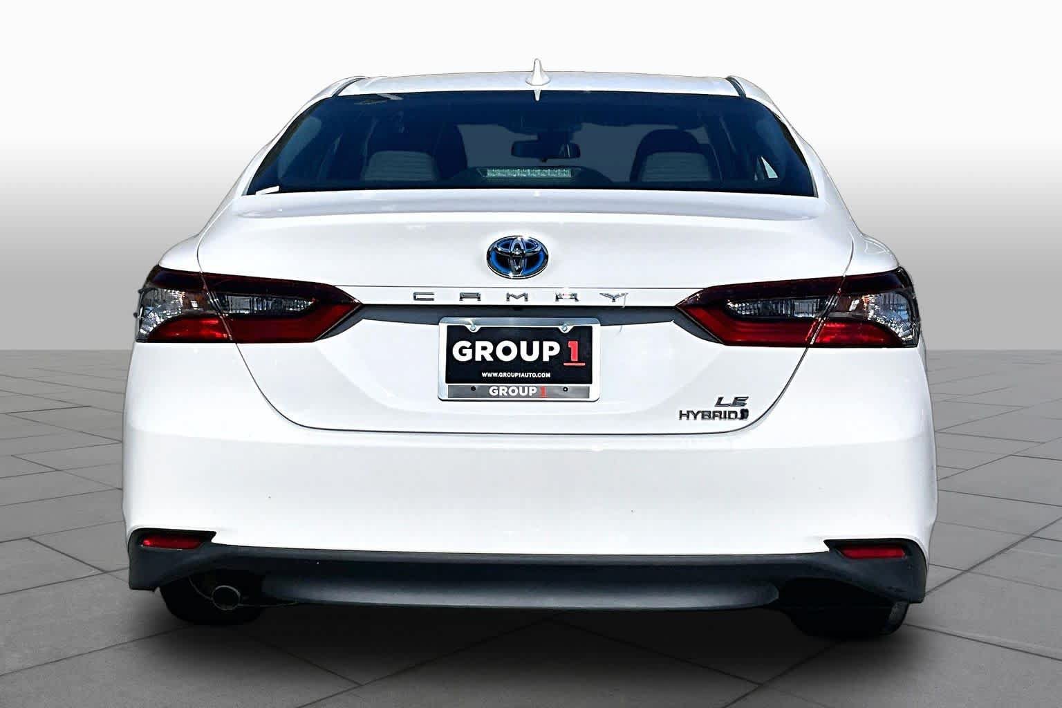 Used 2022 Toyota Camry LE FWD image 5