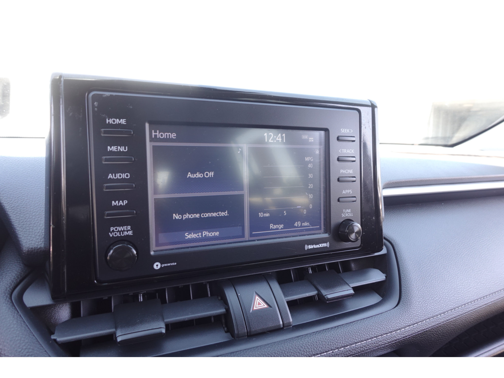 Used 2021 Toyota RAV4 XLE w/ XLE Grade Weather Package FWD image 17