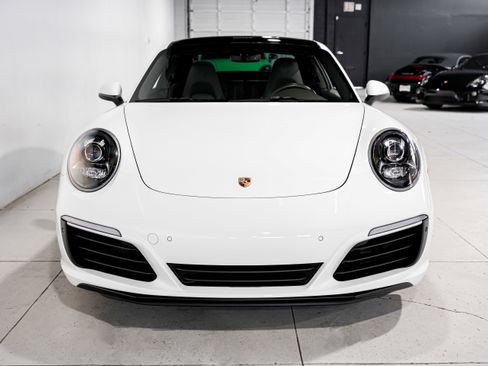 Used 2019 Porsche 911 Carrera S image 5
