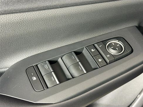 New 2026 Toyota Prius Plug-In Hybrid image 33