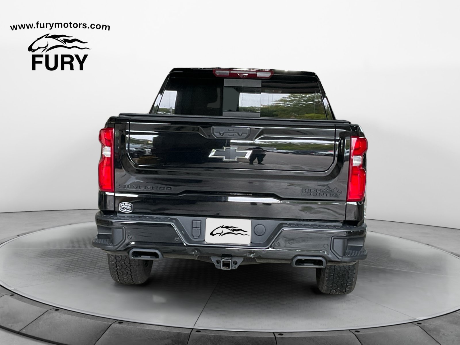 Used 2025 Chevrolet Silverado 1500 High Country w/ Midnight Edition AWD/4WD image 5