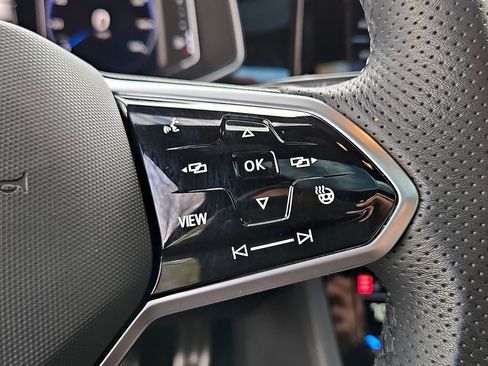 Certified 2025 Volkswagen Jetta GLI Autobahn image 23