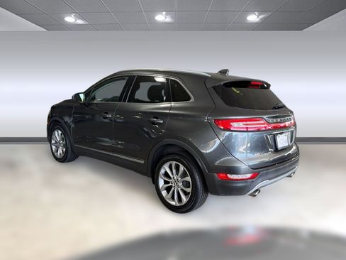 Used 2019 Lincoln MKC Select w/ Select Plus Package FWD image 3