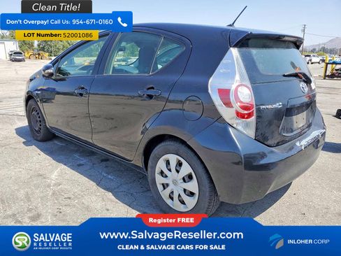 Used 2012 Toyota Prius C One FWD image 3