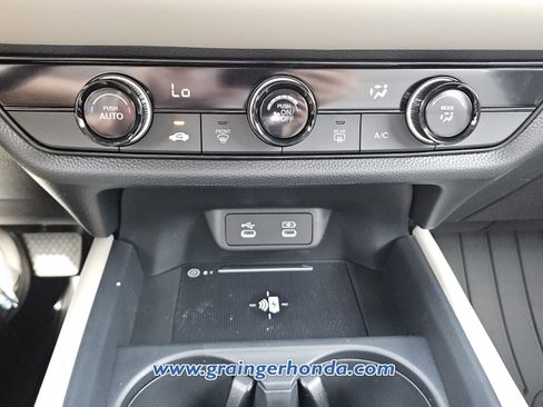 New 2026 Honda HR-V LX image 16