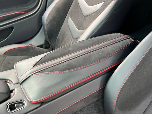 Used 2023 Aston Martin DBS Coupe RWD image 39