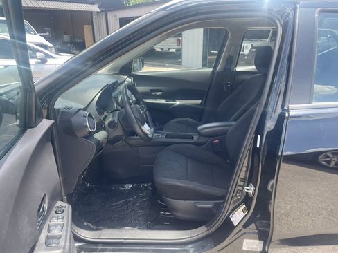 Used 2021 Nissan Kicks SV FWD image 8