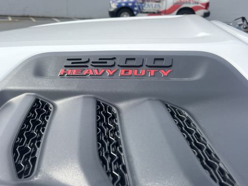 New 2026 RAM 2500 Laramie w/ Night Edition AWD/4WD image 16