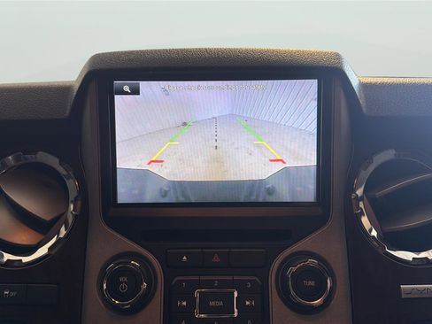 Used 2016 Ford F250 Lariat w/ Chrome Package image 18